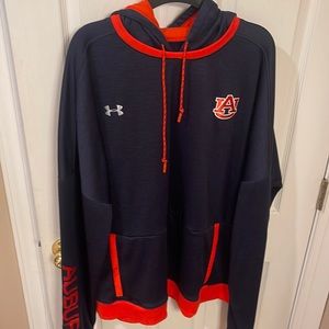 Like New ( Barely worn 3XL) Auburn pull over team gear. Great for fall season